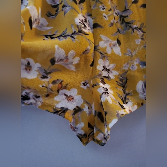 Show Me Your MuMu Triple Decker Romper Size Small - Picture 12 of 15